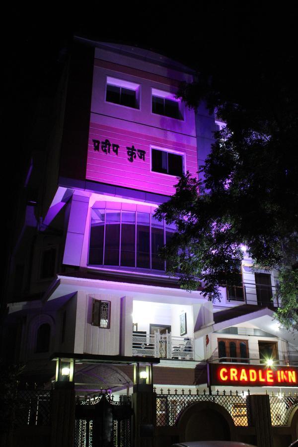 Hotel Cradle Inn Ranchi Bagian luar foto