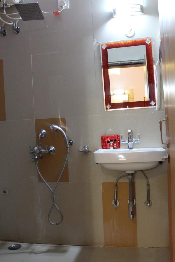 Hotel Cradle Inn Ranchi Bagian luar foto